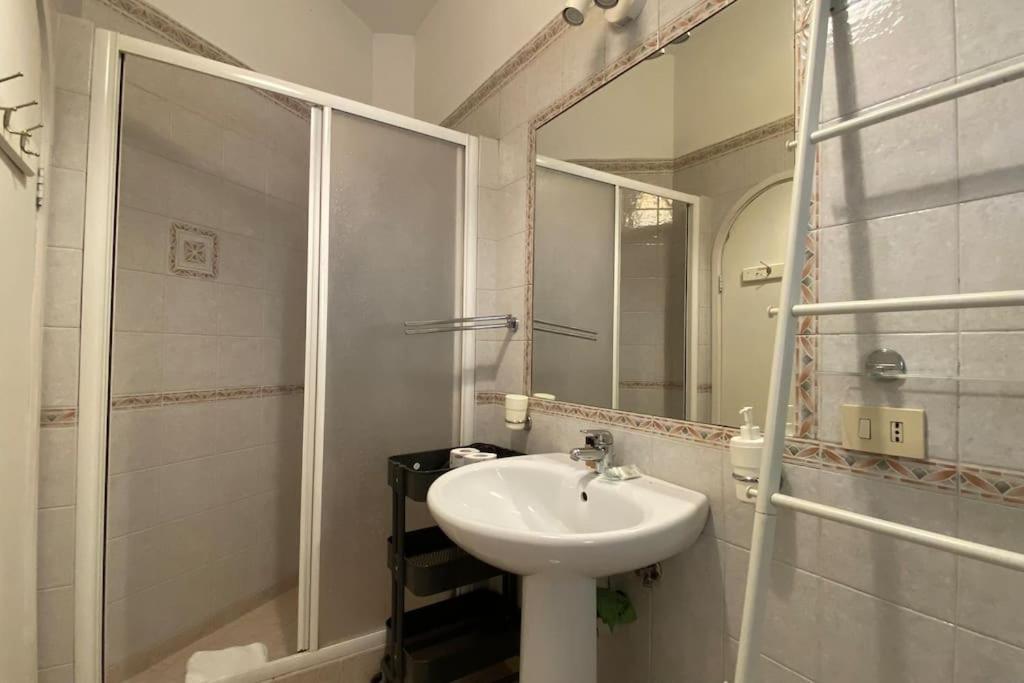 Vicolo Del Bologna Apartment Рим Екстериор снимка